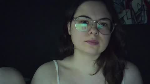 Snapshot of olivepeach chatting on June 19, 11:58 am Oil online show from June 19, 11:58 am