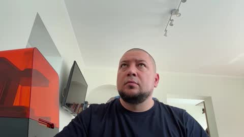 Snapshot of oliver841119 chatting on March 28, 8:58 am Oliver84 online show from March 28, 8:58 am