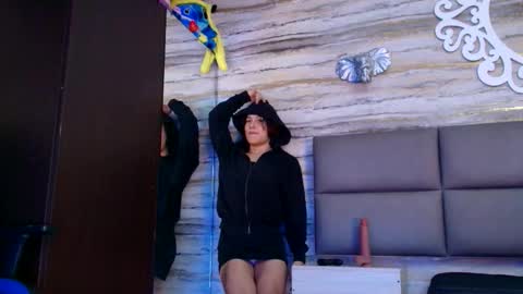 Oliver  online show from January 10, 12:12 am