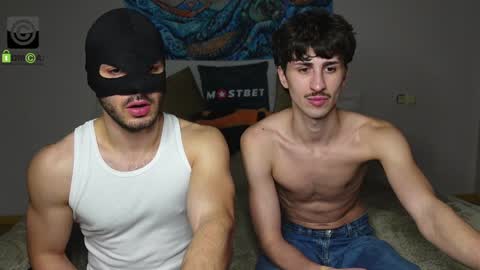 Snapshot of oliver_baker chatting on January 28, 2:53 pm Oliver  Kaen online show from January 28, 2:53 pm