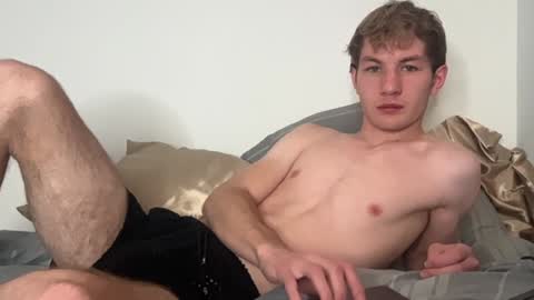 Snapshot of oliver_beck chatting on December 31, 2:08 am Oliver Beck online show from December 31, 2:08 am