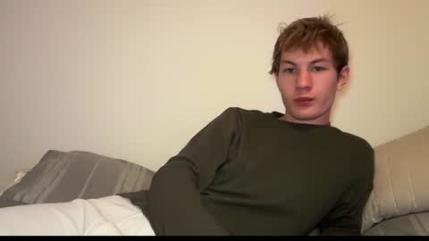 Snapshot of oliver_beck chatting on January 16, 2:30 am Oliver Beck online show from January 16, 2:30 am