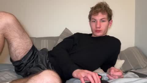 Snapshot of oliver_beck chatting on February 13, 2:23 am Oliver Beck online show from February 13, 2:23 am