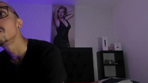 Snapshot of oliver_goldberg chatting on May 15, 6:48 pm oliver_goldberg online show from May 15, 6:48 pm