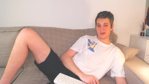 Oliver online show from December 2, 6:32 pm