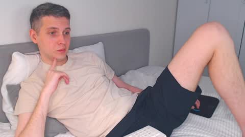 Oliver online show from April 8, 2:28 pm