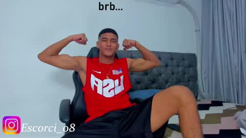 Snapshot of oliver_smith_2 chatting on November 8, 6:24 am oliver_smith_2 online show from November 8, 6:24 am