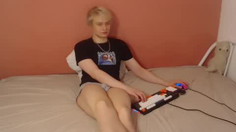 Oliver online show from April 9, 1:16 am