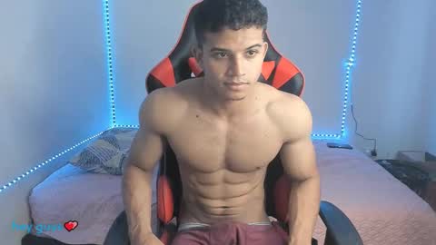 oliver thompsson online show from December 3, 12:06 pm