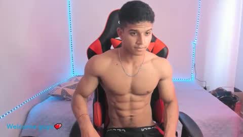 oliver thompsson online show from December 19, 4:46 pm