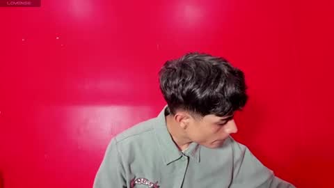 Snapshot of oliverboy2005 chatting on July 3, 3:46 am oliverboy2005 online show from July 3, 3:46 am
