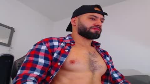 oliver online show from December 17, 1:28 pm