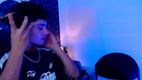 Snapshot of olivermorgan69 chatting on February 10, 8:10 pm Oliver online show from February 10, 8:10 pm