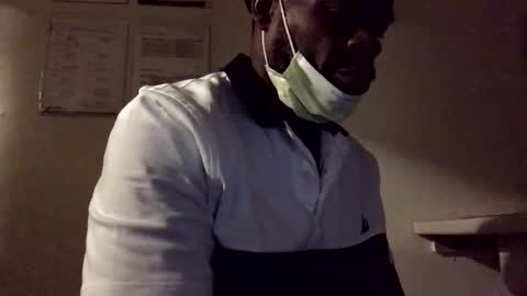 Snapshot of olivertwist1273 chatting on December 26, 12:57 am olivertwist1273 online show from December 26, 12:57 am