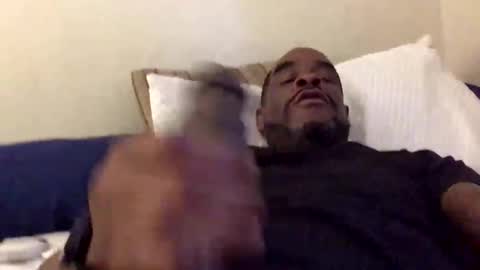 Snapshot of olivertwist1273 chatting on December 31, 5:29 pm olivertwist1273 online show from December 31, 5:29 pm