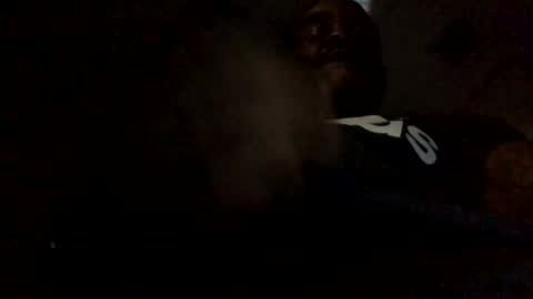 Snapshot of olivertwist1273 chatting on January 17, 1:25 am olivertwist1273 online show from January 17, 1:25 am