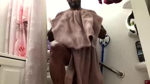 olivertwist1273 online show from February 19, 2:46 pm