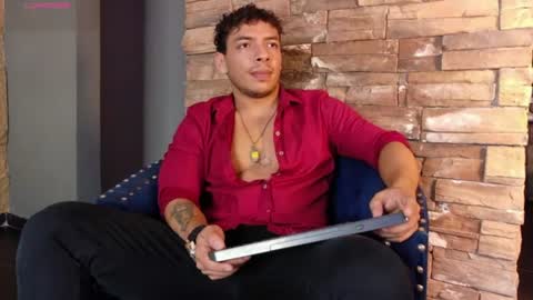 Snapshot of oliverwyse chatting on June 17, 1:08 am Oliver online show from June 17, 1:08 am