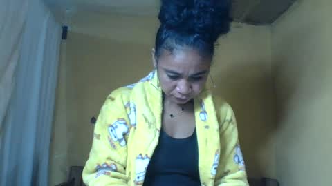 Snapshot of olivia9794 chatting on July 8, 10:25 pm olivia9794 online show from July 8, 10:25 pm