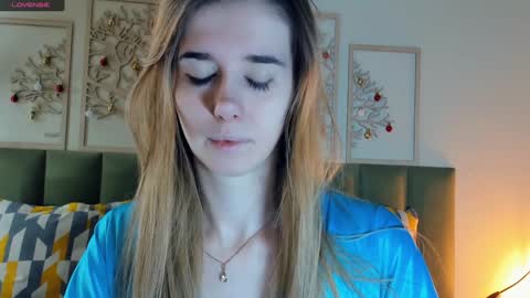 Olivia online show from December 23, 7:52 pm