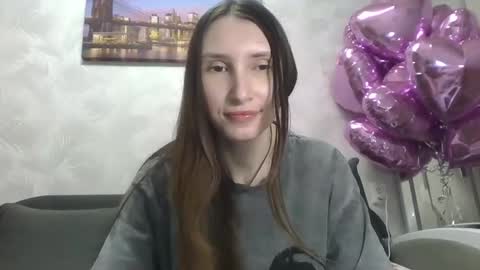 Snapshot of olivia_dream1 chatting on February 18, 12:04 am Olivia online show from February 18, 12:04 am