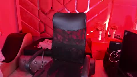  OLIVIA  online show from February 7, 4:16 am