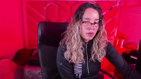  OLIVIA  online show from February 11, 3:55 am