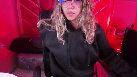  OLIVIA  online show from February 14, 4:09 am