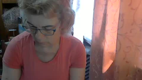Snapshot of olivia_mia25 chatting on May 21, 10:55 am Olivia Mia online show from May 21, 10:55 am