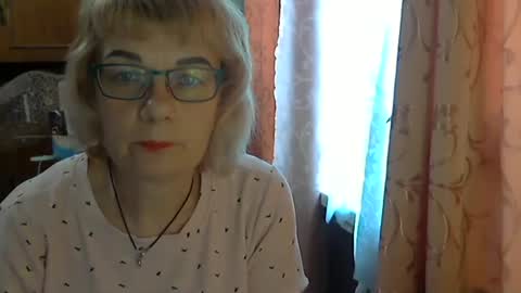 Snapshot of olivia_mia25 chatting on May 30, 8:33 am Olivia Mia online show from May 30, 8:33 am