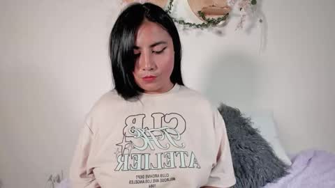 Olivia  happyness  online show from December 17, 9:49 pm