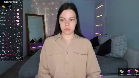 Snapshot of olivia_munn chatting on March 3, 8:38 am Olivia online show from March 3, 8:38 am