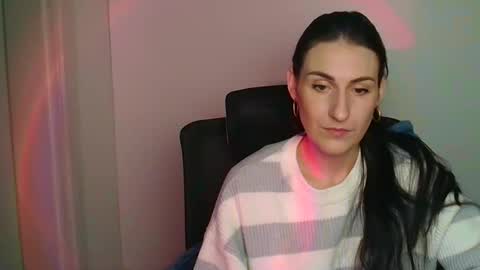 Snapshot of olivia_night_ chatting on March 31, 7:20 am Olivia online show from March 31, 7:20 am