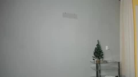 Olivia online show from January 30, 11:45 pm