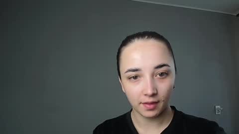 Olivia online show from April 17, 7:00 am