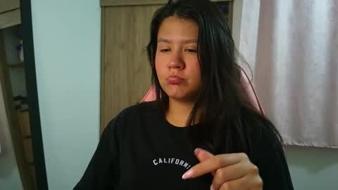 Olivia online show from March 10, 12:10 pm