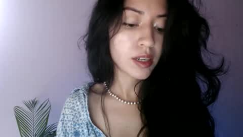 oliviaaa__ online show from March 10, 3:50 pm