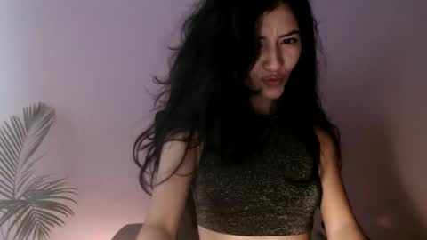 Snapshot of oliviaaa__ chatting on April 30, 10:03 pm oliviaaa__ online show from April 30, 10:03 pm