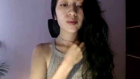 Snapshot of oliviaaa__ chatting on May 6, 4:56 pm oliviaaa__ online show from May 6, 4:56 pm