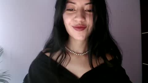 Snapshot of oliviaaa__ chatting on May 21, 5:31 pm oliviaaa__ online show from May 21, 5:31 pm