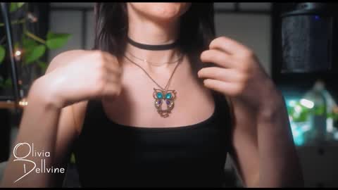 Snapshot of oliviadellvine chatting on March 8, 1:39 am Olivia online show from March 8, 1:39 am