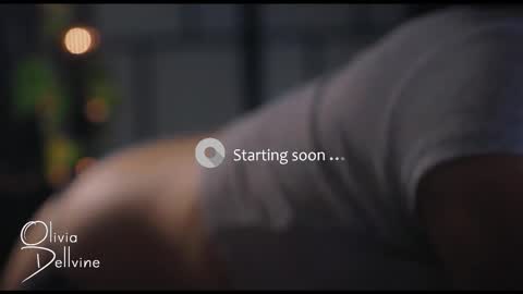 Snapshot of oliviadellvine chatting on October 1, 1:33 am Olivia online show from October 1, 1:33 am