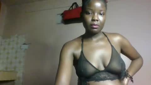 oliviah_1 online show from October 18, 8:26 am