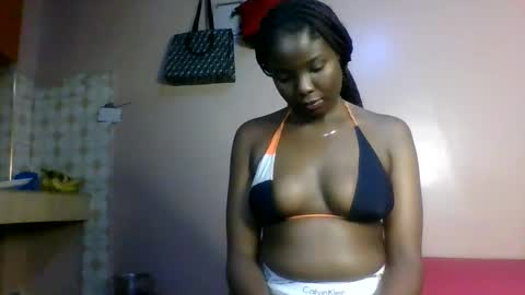 oliviah_1 online show from October 19, 9:59 pm