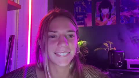 Olivia online show from December 19, 4:45 am
