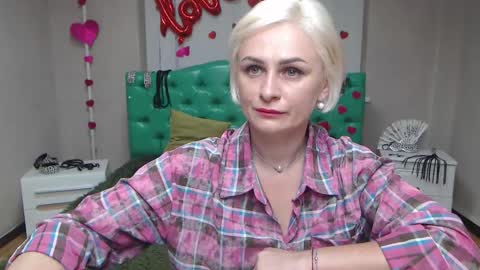 OliviaHorst online show from September 24, 5:22 am