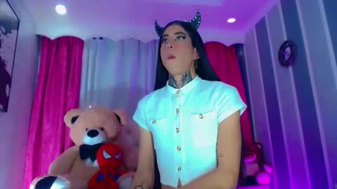 oliviahot01 online show from March 29, 1:33 pm