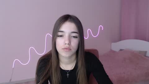 Olivia online show from December 13, 3:43 pm