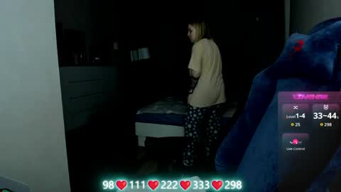 . online show from April 4, 3:49 am