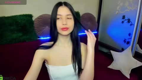 oliviarichi online show from March 19, 9:46 am